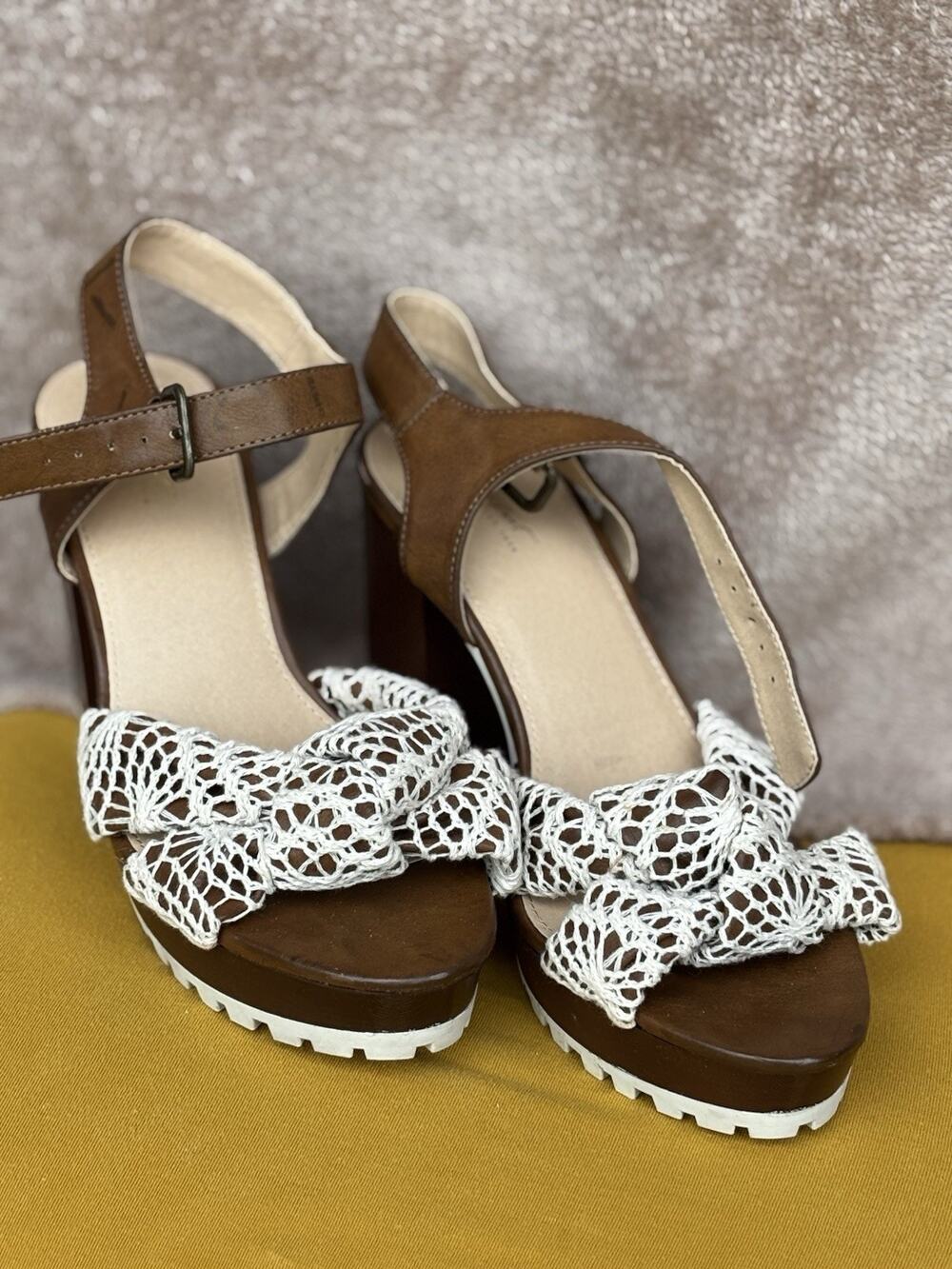 Women’s Crochet Bow Platform Heels Brown & Cream Chunky Sandals  10